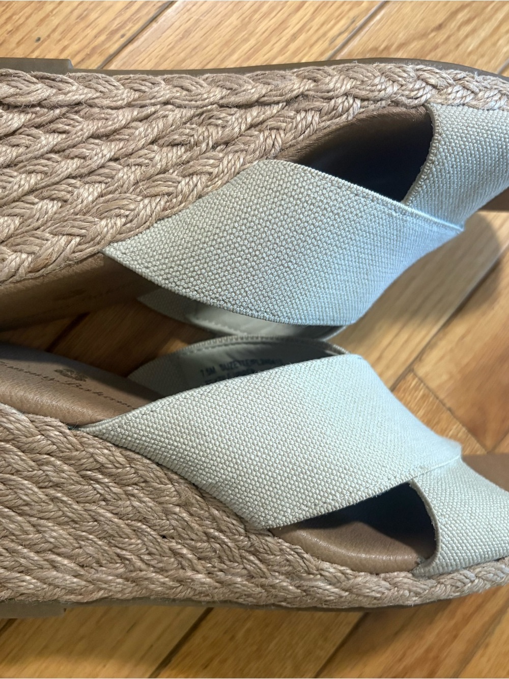 Tommy Bahama Light Beige Crossband Wedge Slides - Picture 3 of 11